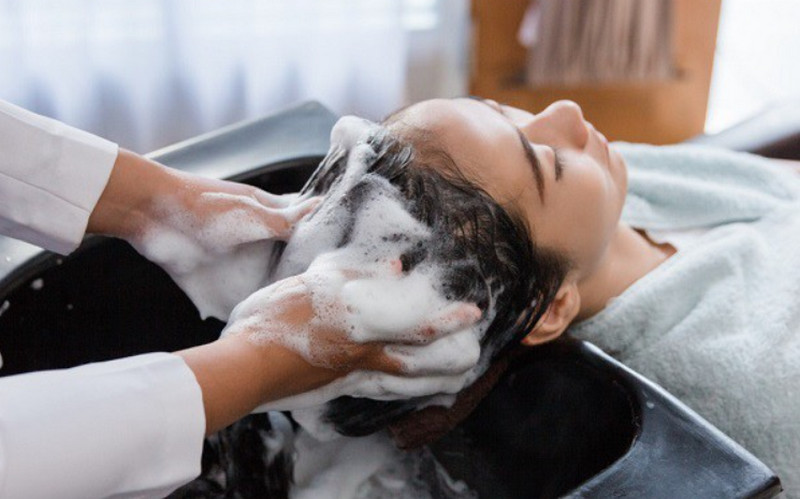 Lưu ý khi sử dụng dầu gội không chứa sulfate cho tóc nhuộm