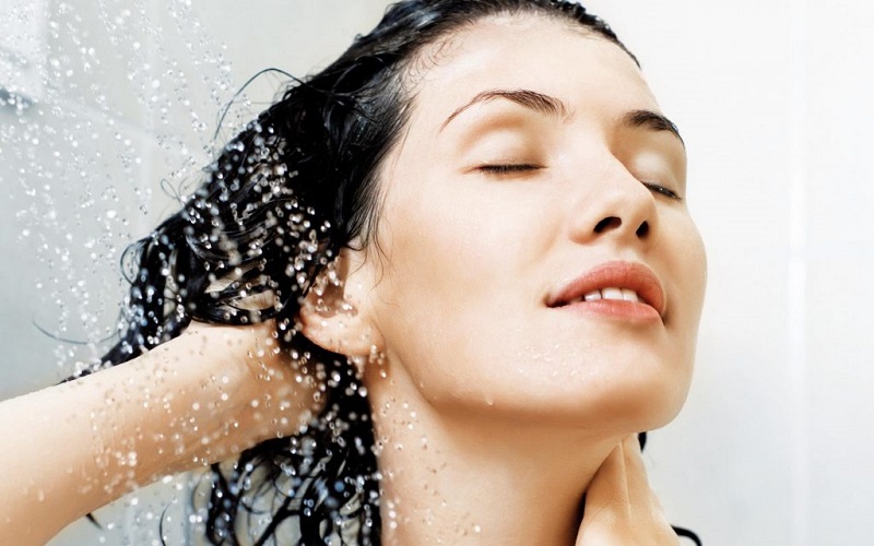 Chăm sóc tóc bền lâu với dầu gội sạch da đầu và giảm rụng tóc