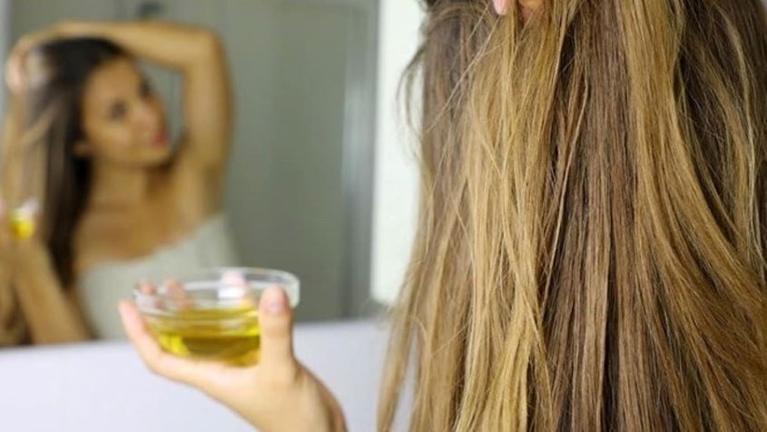 Dầu oliu từ lâu đã được biết đến là một nguyên liệu tự nhiên giàu dưỡng chất có lợi cho tóc