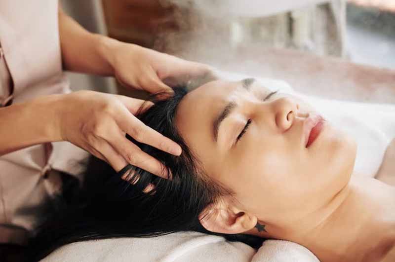 Gội đầu dưỡng sinh cho người rụng tóc không chỉ là một bước chăm sóc chuyên sâu mà còn mang tính lâu dài nếu được thực hiện đúng cách và đều đặn