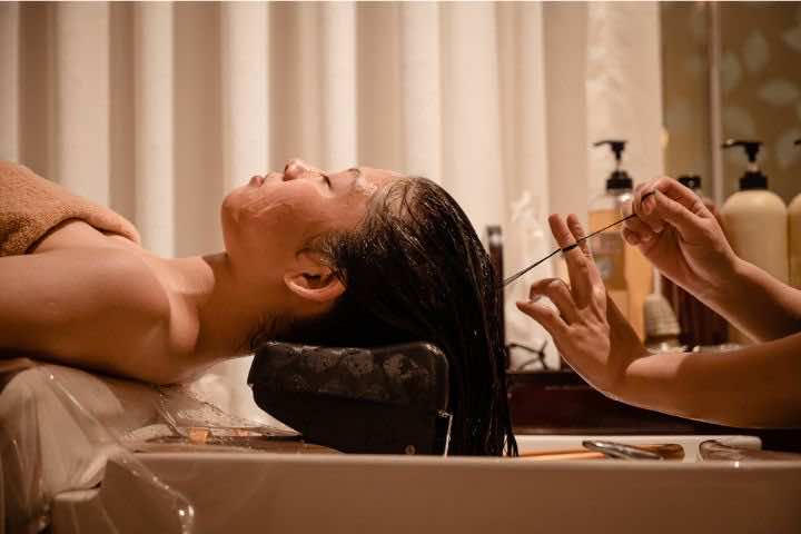 Skinlab là thương hiệu spa chuyên sâu, được đông đảo khách hàng tin tưởng nhờ chất lượng dịch vụ cũng như đội ngũ chuyên gia giàu kinh nghiệm.