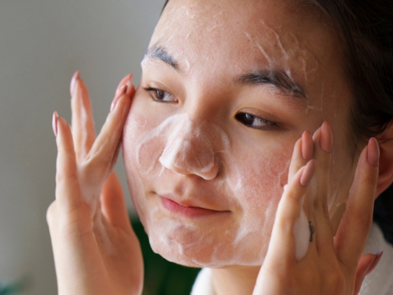 Skinlab là đơn vị tiên phong cung cấp các dịch vụ chăm sóc da chuyên sâu, đặc biệt tập trung cải thiện tình trạng nhờn và mụn