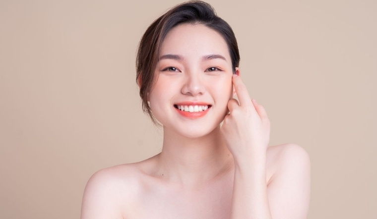 Chăm sóc da sau khi du lịch Tết - Bước thiết yếu giữ gìn nét tươi trẻ