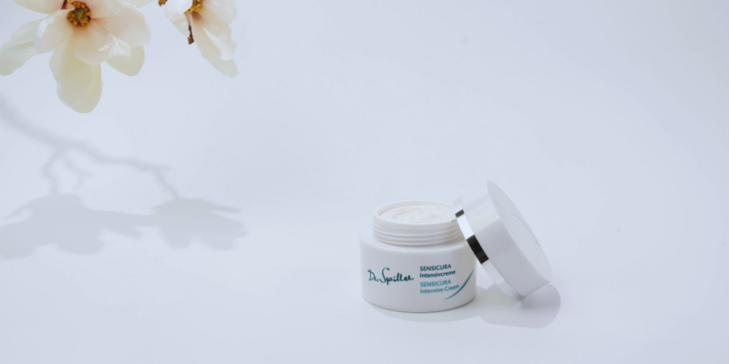 Skinlab luôn đồng hành cùng khách hàng trong hành trình chăm sóc và phục hồi làn da sau Tết.