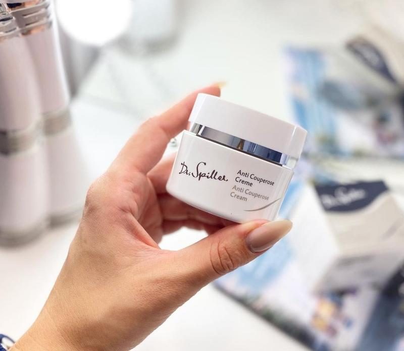 Skincare mùa nồm đóng vai trò vô cùng quan trọng trong việc bảo vệ làn da khỏi những ảnh hưởng xấu của thời tiết ẩm ướt