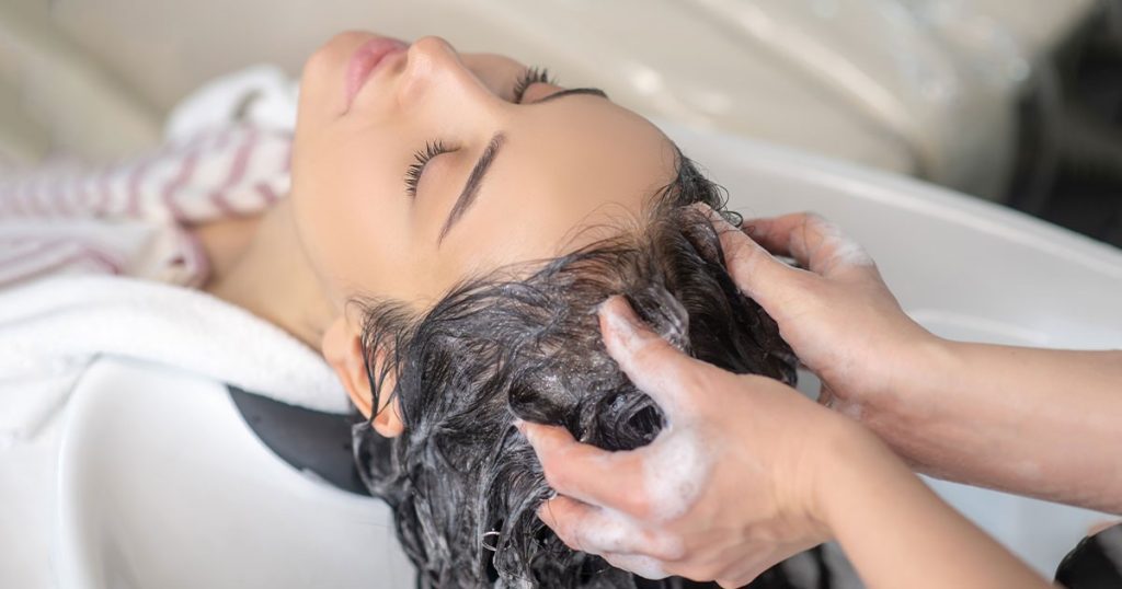 Xu hướng chăm sóc tóc tự nhiên 2026 hứa hẹn mang đến những giải pháp hoàn toàn mới, an toàn và thân thiện với sức khỏe người dùng.