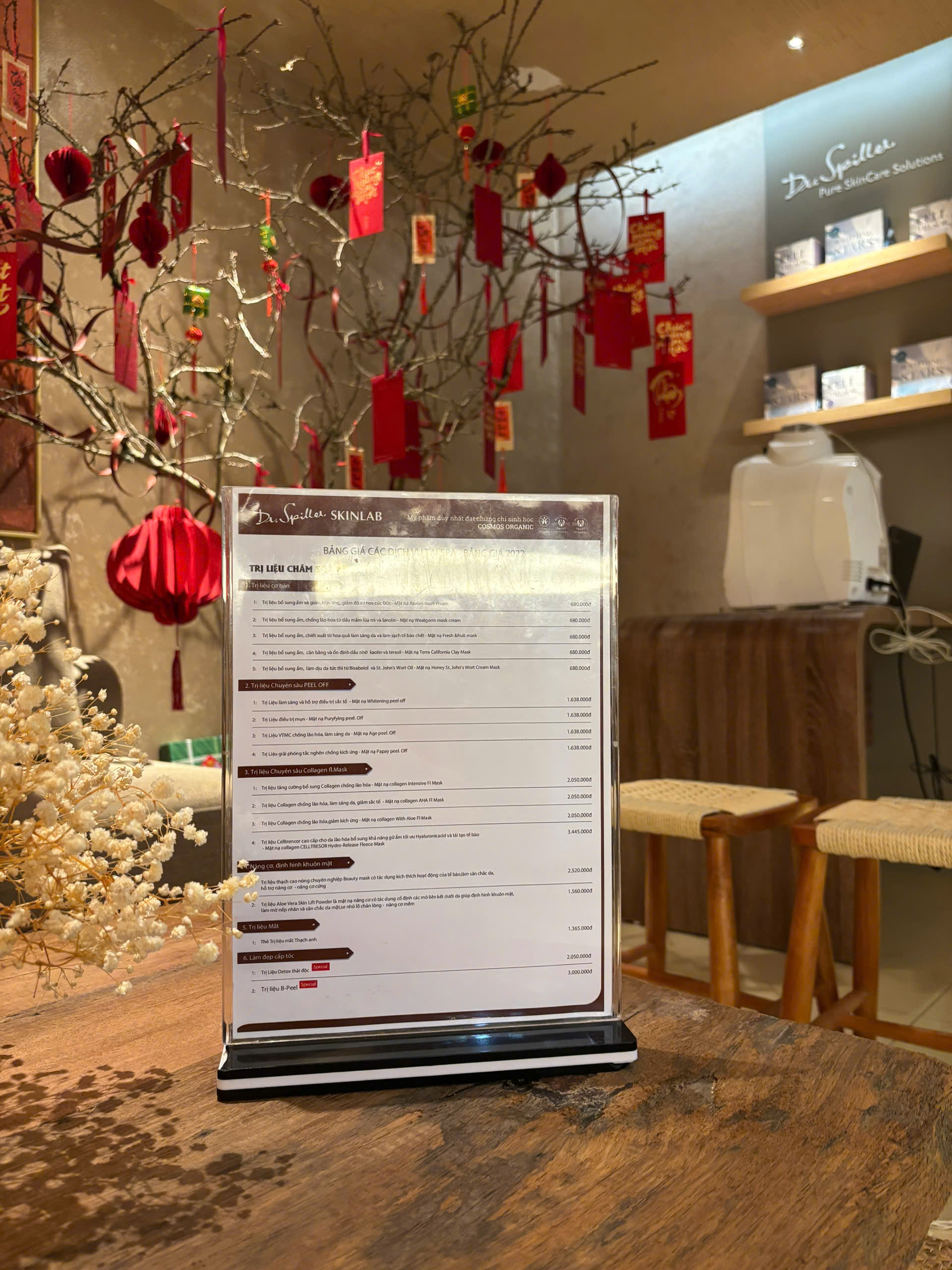 Tham khảo kỹ bảng giá spa Hải Phòng giúp khách hàng đưa ra quyết định phù hợp nhất với nhu cầu làm đẹp và khả năng tài chính của mình
