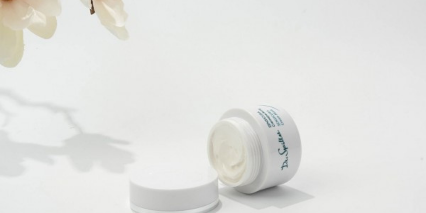 Chăm sóc đúng cách sẽ giúp làn da của bạn luôn tươi tắn, mịn màng và có sức đề kháng tốt hơn.