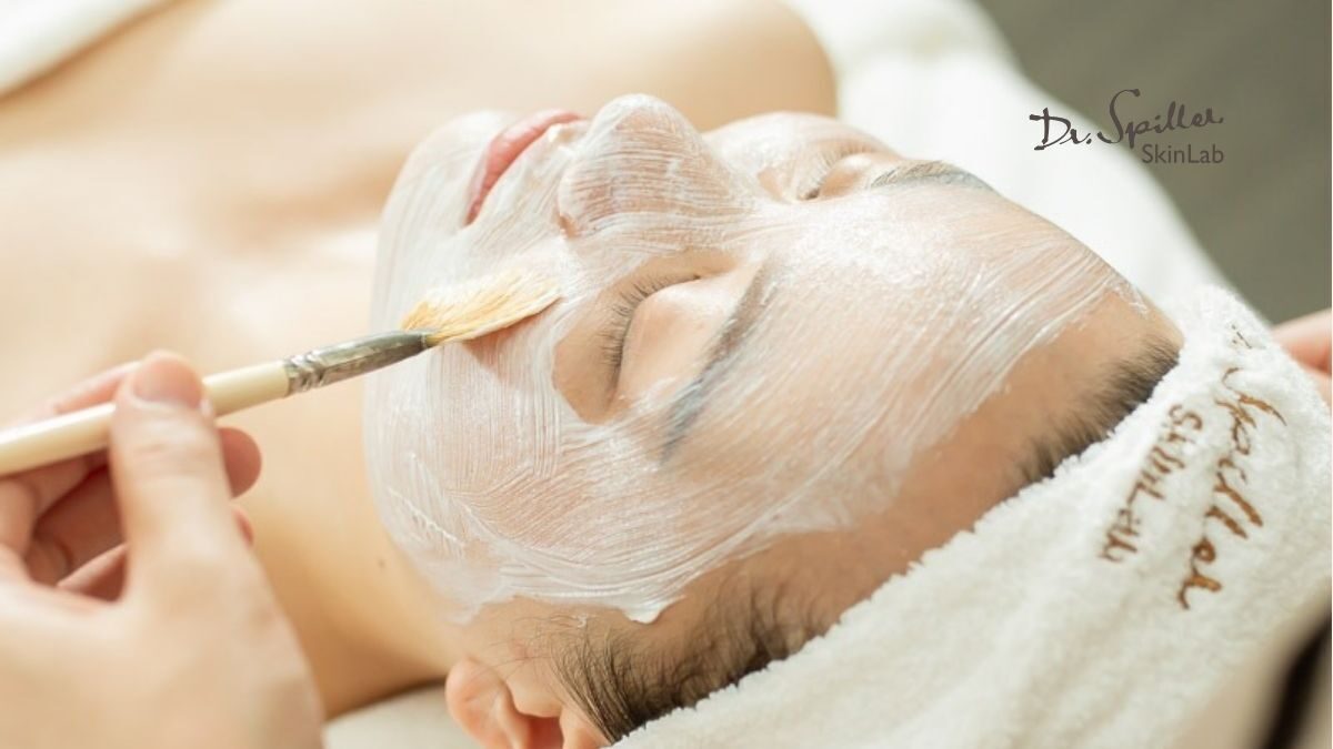 Skinlab mang đến những liệu trình chăm sóc da bị viêm mùa nồm chuyên sâu được thiết kế phù hợp cho từng loại da và mức độ viêm khác nhau.