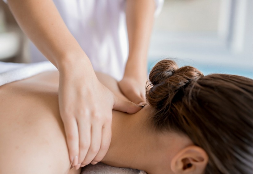 Lựa chọn spa massage cổ vai gáy Hải Phòng chuyên nghiệp sẽ giúp bạn tái tạo năng lượng, cải thiện linh hoạt vận động và hạn chế các bệnh liên quan.