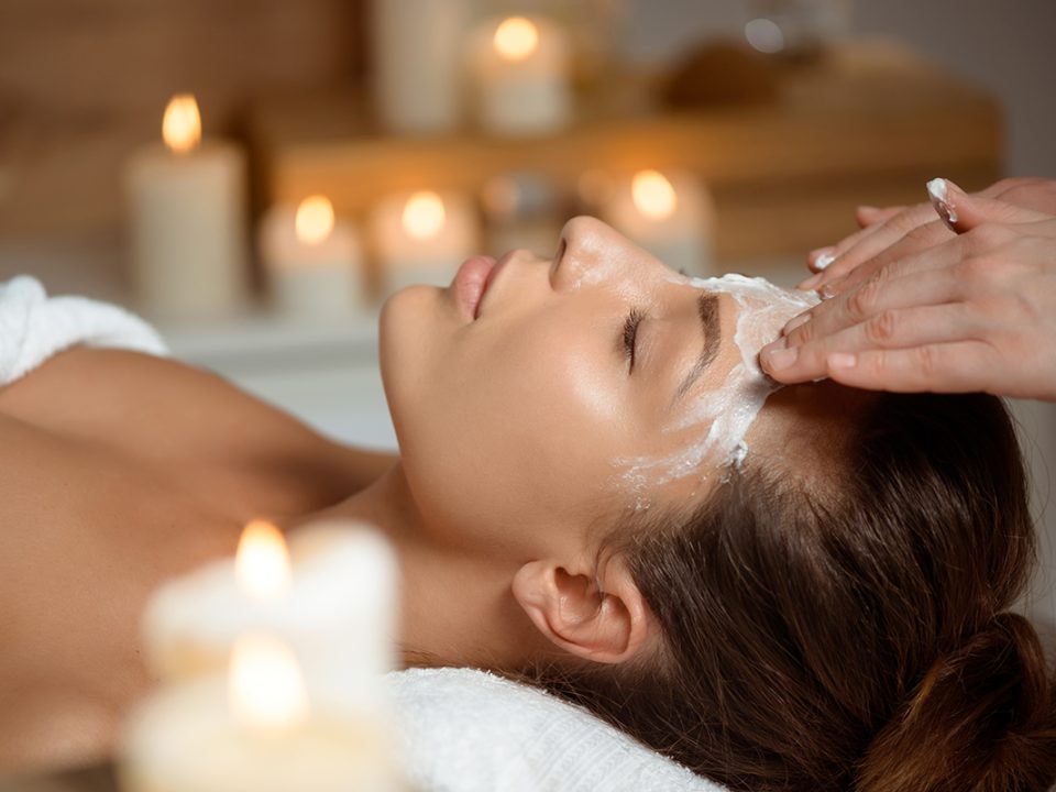 Một địa chỉ uy tín không chỉ mang đến các phương pháp điều trị khoa học mà còn đảm bảo an toàn tuyệt đối cho làn da của bạn trong suốt quá trình thực hiện