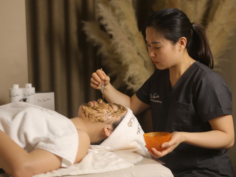Biết peel da tại spa có bong da không tạo tiền đề cho mỗi khách hàng tự chủ lựa chọn phương pháp chăm sóc da phù hợp nhất