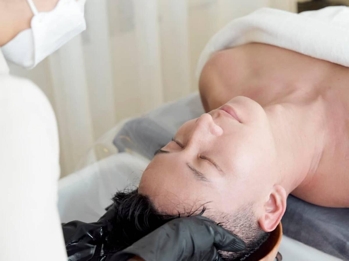 Spa gội đầu dưỡng sinh cho nam HCM rất phù hợp với những người lao động trí óc, thường xuyên chịu áp lực công việc cao