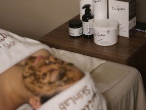 Skinlab – Địa chỉ peel da cho da khô tại spa uy tín với liệu trình Herbal2peel