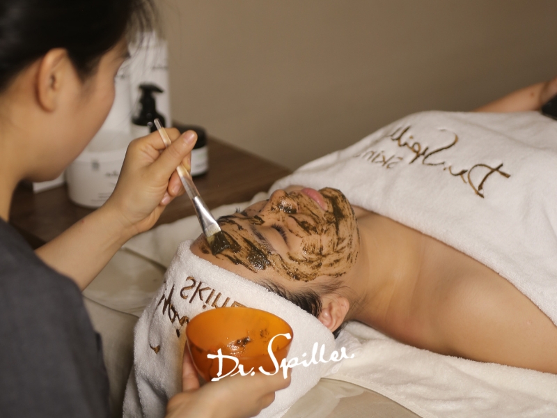 Peel da định kỳ tại Skinlab – Không chỉ là treatment mà là hành trình nuôi dưỡng làn da khỏe mạnh