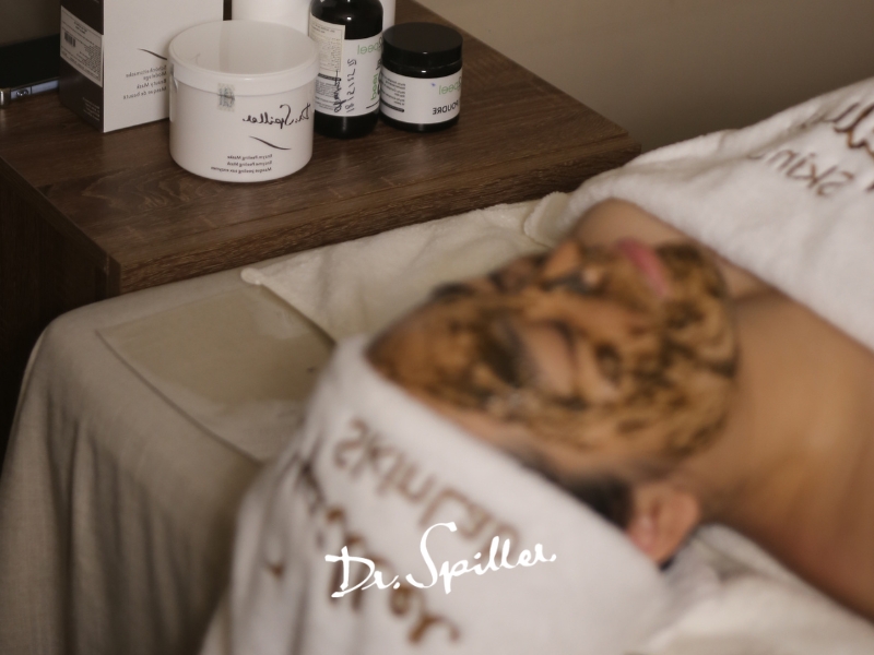 Skinlab là địa chỉ chăm sóc da chuyên sâu được nhiều khách hàng tin chọn nhờ quy trình peel an toàn và cá nhân hóa theo từng nền da.