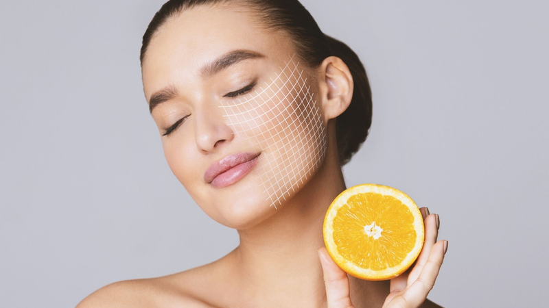 Skinlab khuyến khích khách hàng áp dụng chăm sóc da mùa thu bằng nguyên liệu tự nhiên tại nhà để duy trì ẩm mượt cho da.