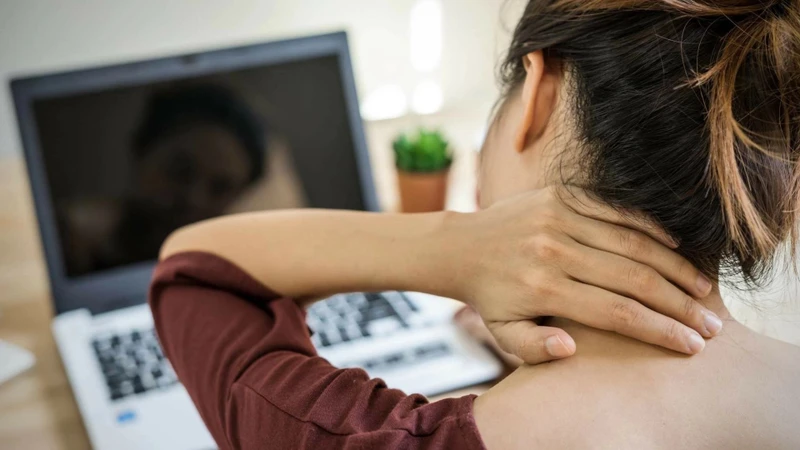 Co cứng cơ là hiện tượng phổ biến mà nhiều người có thể gặp phải trong cuộc sống hàng ngày