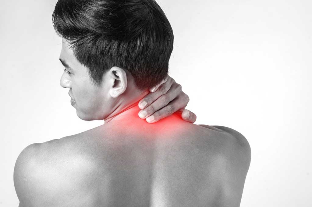 hạn chế sử dụng các chất kích thích như rượu, bia và thuốc lá cũng góp phần bảo vệ dây thần kinh khỏi tổn thương nặng hơn