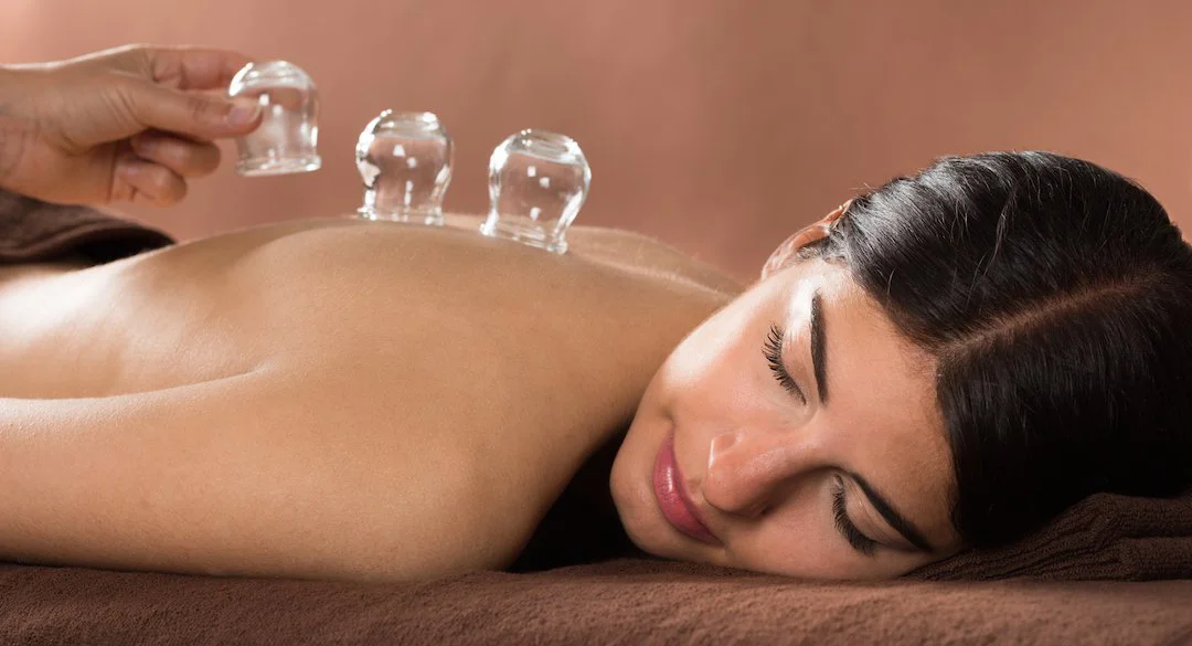 Điện sinh học và massage không chỉ đơn thuần là biện pháp chăm sóc sức khỏe tức thời mà còn mang lại hiệu quả lâu dài