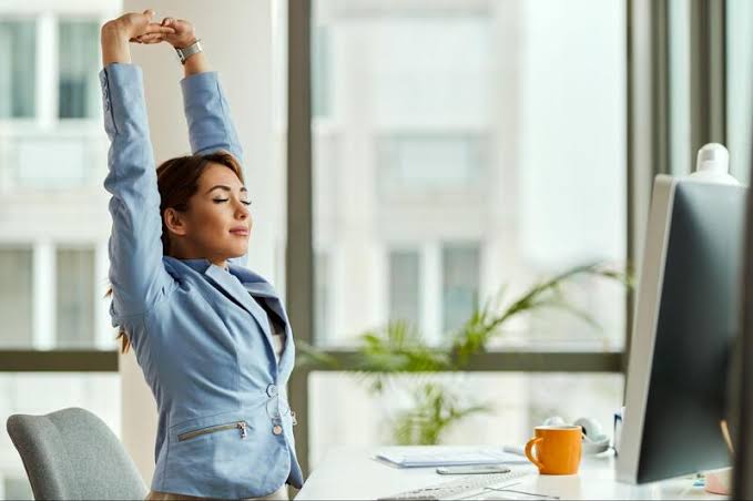 Giải bó cơ không chỉ làm dịu những cơn đau mà còn hỗ trợ duy trì tinh thần làm việc tỉnh táo và năng suất cao