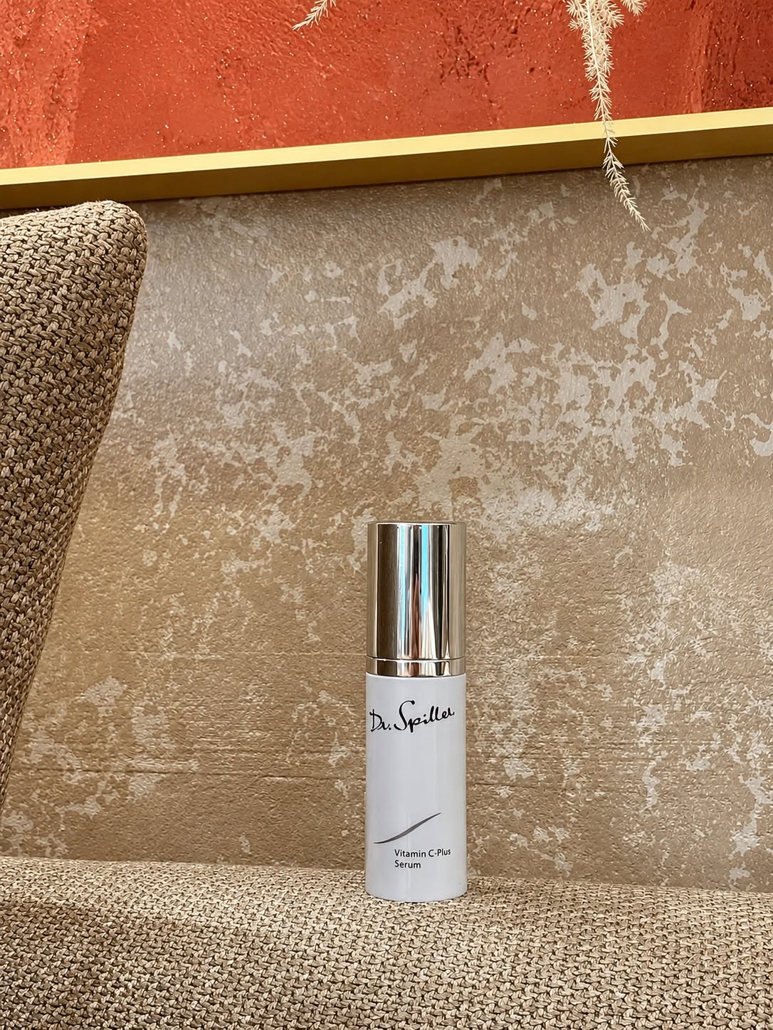 Việc skincare mùa thu không chỉ phụ thuộc vào sản phẩm mà còn nằm ở quá trình sử dụng