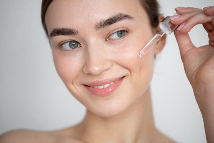 xây dựng routine chăm sóc da mùa thu cho da khô là điều rất quan trọng.