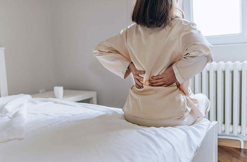 Trong khi đó, khả năng điều trị tận gốc của điện sinh học cao hơn hẳn so với chỉ dùng thuốc giảm đau triệu chứng.