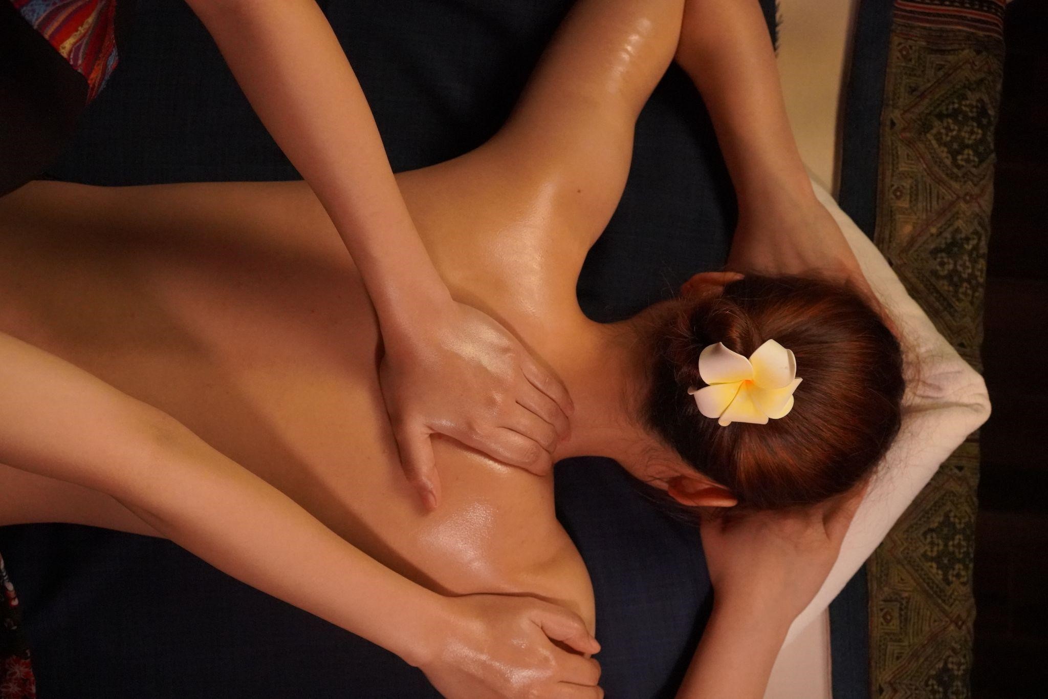Massage Hoi An là hình thức thư giãn được đánh giá cao tại mảnh đất di sản Hội An.