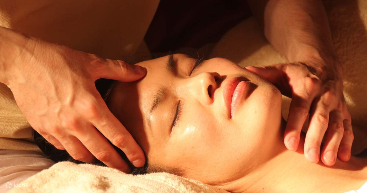 khi tìm kiếm massage near me, bạn hoàn toàn yên tâm chọn Skinlab như đối tác hoàn hảo trong hành trình nâng cấp sức khỏe và tinh thần