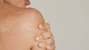 Duy trì thực hiện đều đặn các bước chăm sóc sẽ tạo thói quen tốt cho da, nâng cao sức khỏe và vẻ đẹp từ bên ngoài.