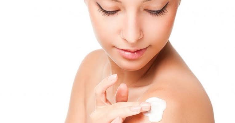 nên dưỡng trắng da body như thế nào là đúng nhất, phù hợp với từng loại da và thói quen sinh hoạt hàng ngày?