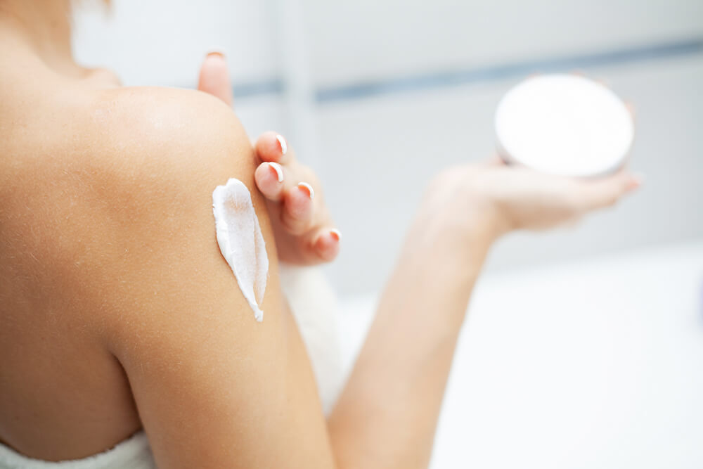 Để có làn da toàn thân khỏe mạnh, việc chăm sóc da đúng cách thông qua skincare body rất quan trọng và không nên bỏ qua